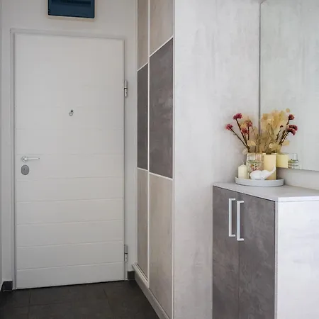 Suncana Strana Appartement